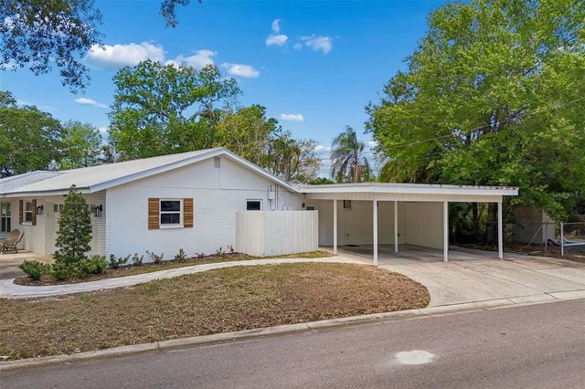 2540 LAKE ELLEN CIRCLE, Tampa, FL 33618