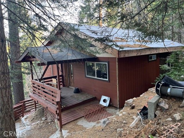 28387 Larchmont, Lake Arrowhead, CA 92352
