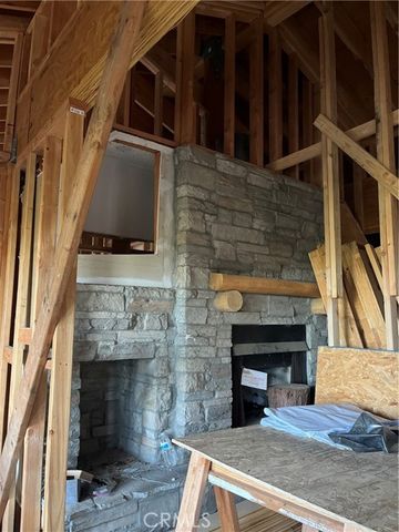 28387 Larchmont, Lake Arrowhead, CA 92352