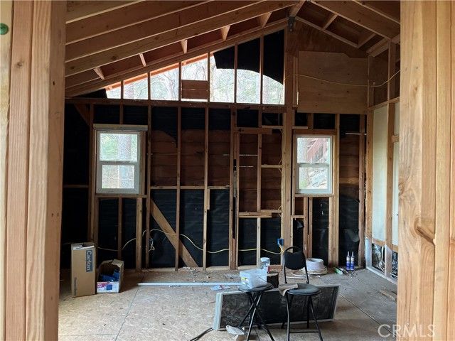 28387 Larchmont, Lake Arrowhead, CA 92352