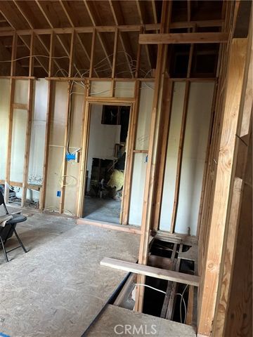 28387 Larchmont, Lake Arrowhead, CA 92352