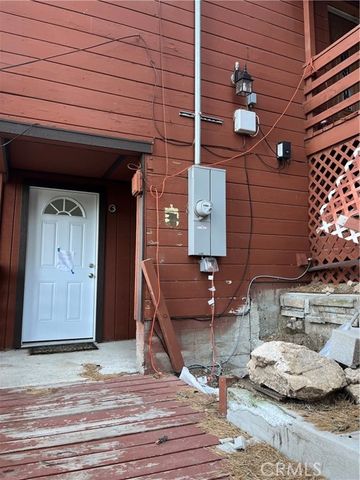 28387 Larchmont, Lake Arrowhead, CA 92352