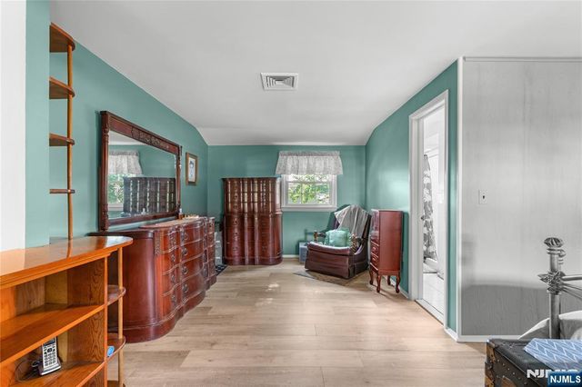 824 Summit Avenue, Hackensack, NJ 07601