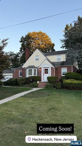 824 Summit Avenue, Hackensack, NJ 07601