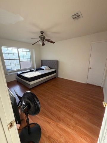 1409 Mayflower Lane, Lewisville, TX 75077