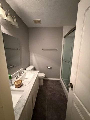 1409 Mayflower Lane, Lewisville, TX 75077