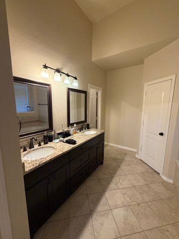 1409 Mayflower Lane, Lewisville, TX 75077