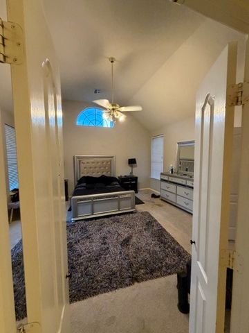 1409 Mayflower Lane, Lewisville, TX 75077