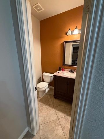 1409 Mayflower Lane, Lewisville, TX 75077