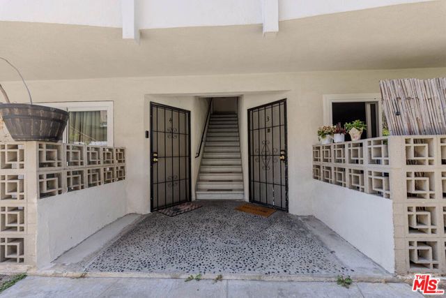 1426 S Orange Grove Avenue, Los Angeles, CA 90019