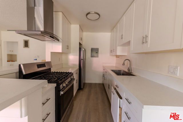 1426 S Orange Grove Avenue, Los Angeles, CA 90019