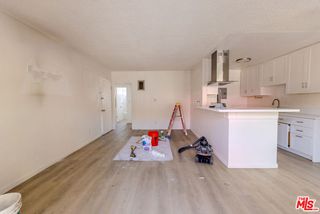 1426 S Orange Grove Avenue, Los Angeles, CA 90019