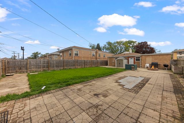 1926 S 16th Avenue, Broadview, IL 60155