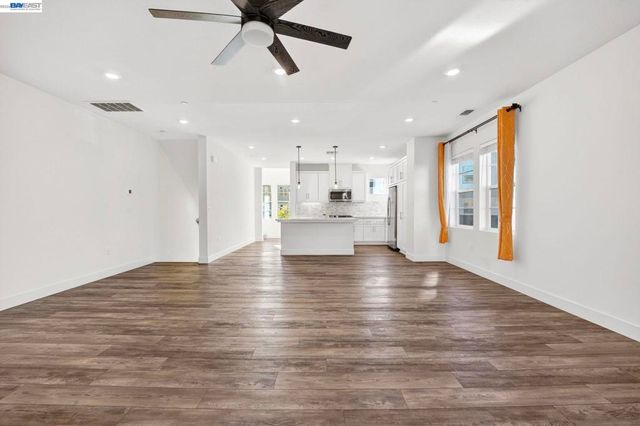 6065 Bullion Ln, Dublin, CA 94568