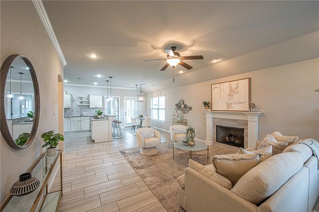 4430 W Anthem Drive, Fayetteville, AR 72704