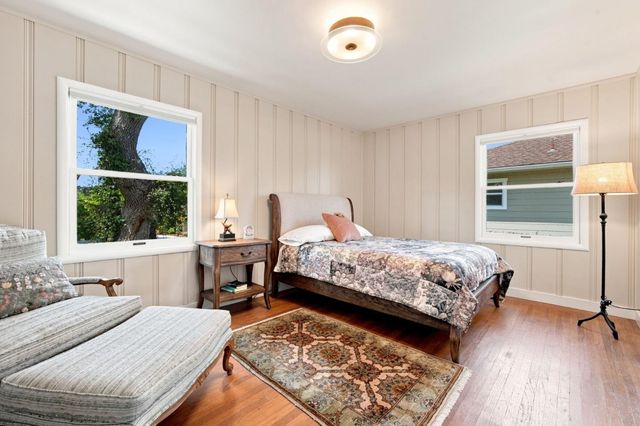 334 Oakview Drive, San Carlos, CA 94070