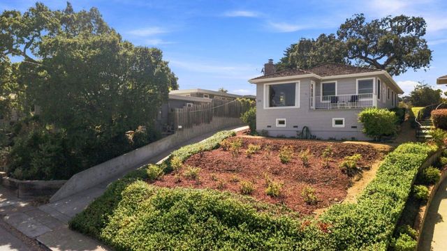 334 Oakview Drive, San Carlos, CA 94070