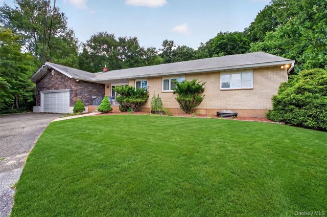 29 Brandy Lane, Wappingers Falls, NY 12590