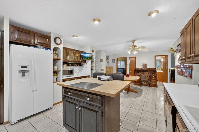 29 Brandy Lane, Wappingers Falls, NY 12590
