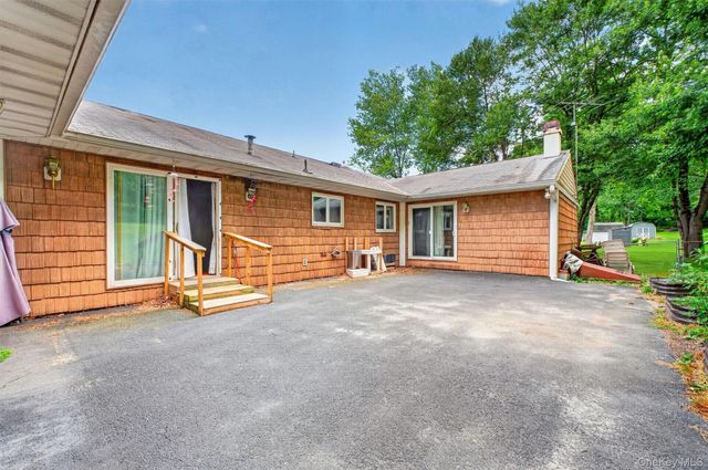 29 Brandy Lane, Wappingers Falls, NY 12590