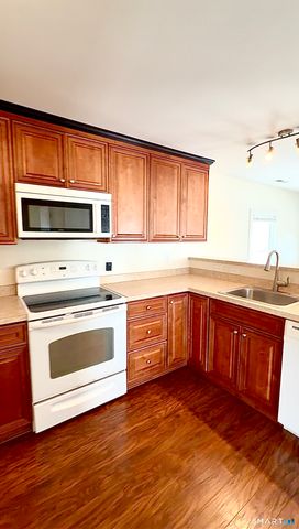 18 West Center Street, Southington, CT 06489