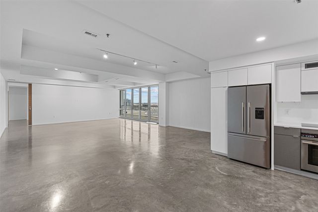 404 E College Street 1007, Iowa City, IA 52240