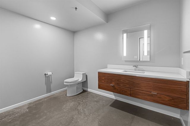 404 E College Street 1007, Iowa City, IA 52240