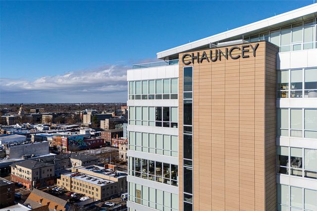 404 E College Street 1007, Iowa City, IA 52240