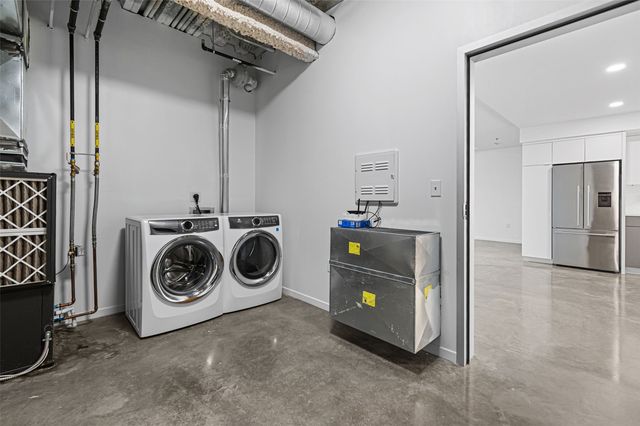 404 E College Street 1007, Iowa City, IA 52240