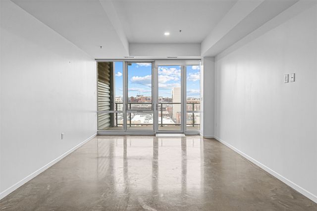 404 E College Street 1007, Iowa City, IA 52240