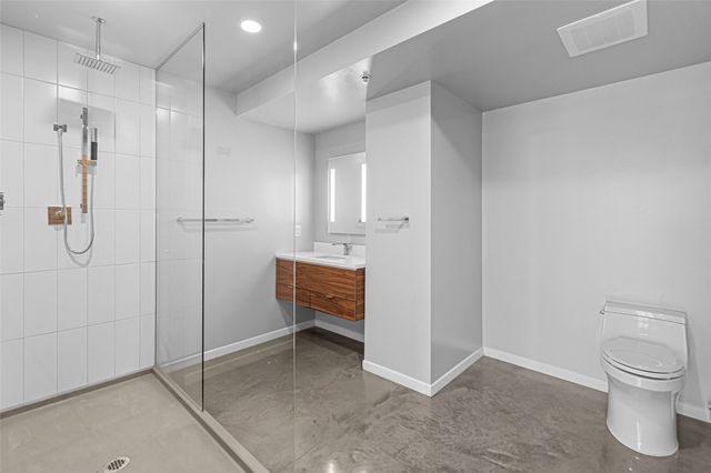 404 E College Street 1007, Iowa City, IA 52240