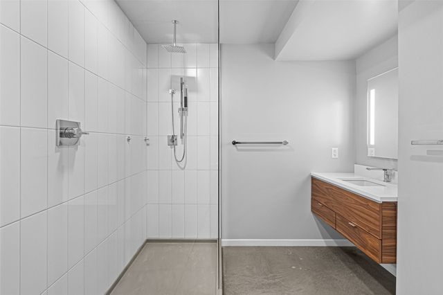 404 E College Street 1007, Iowa City, IA 52240