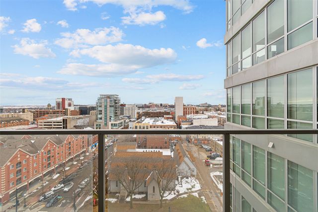 404 E College Street 1007, Iowa City, IA 52240