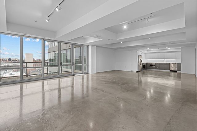 404 E College Street 1007, Iowa City, IA 52240