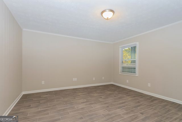 565 Greenview Avenue SE, Conyers, GA 30094