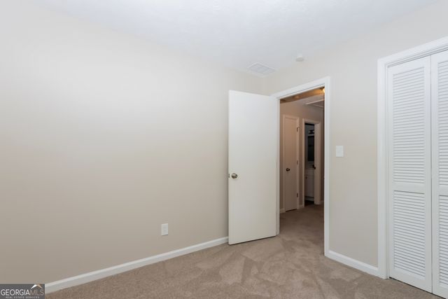 565 Greenview Avenue SE, Conyers, GA 30094