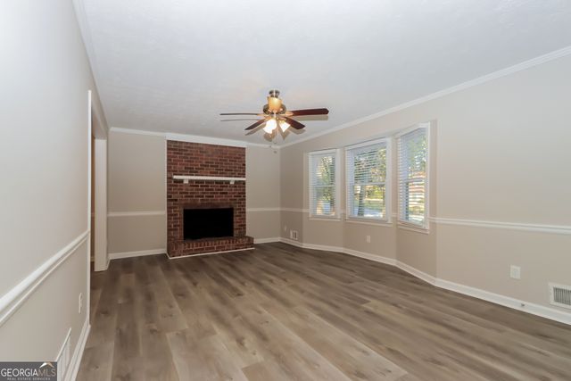 565 Greenview Avenue SE, Conyers, GA 30094