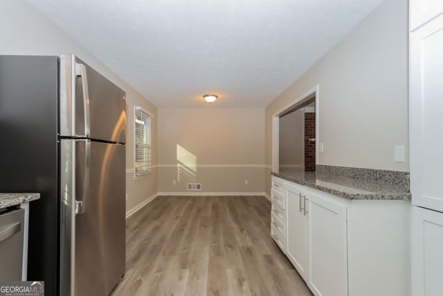 565 Greenview Avenue SE, Conyers, GA 30094