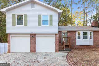 565 Greenview Avenue SE, Conyers, GA 30094