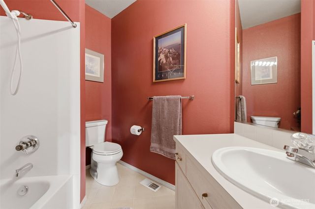 8903 70th Street Ct SW, Lakewood, WA 98498