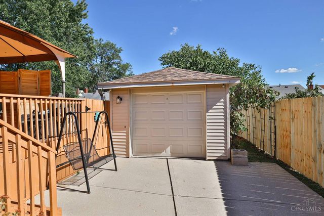 3432 Alta Vista Avenue, Cheviot, OH 45211