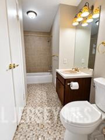 60 Pheasant Run, Edison, NJ 08820