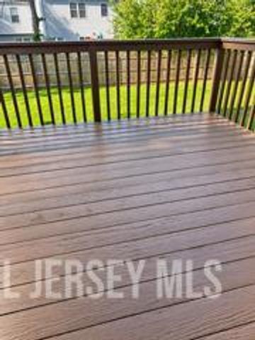 60 Pheasant Run, Edison, NJ 08820
