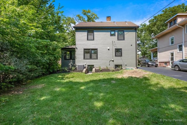 95 Pine Avenue, Riverside, IL 60546