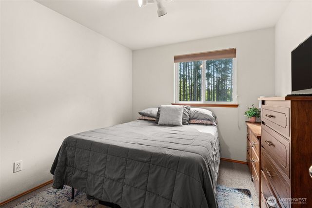 15702 66th Avenue NW, Gig Harbor, WA 98332