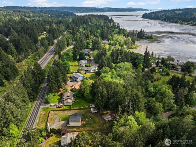 15702 66th Avenue NW, Gig Harbor, WA 98332