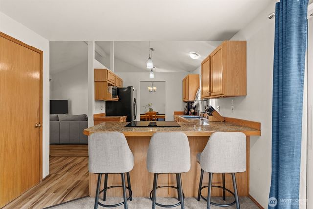 15702 66th Avenue NW, Gig Harbor, WA 98332