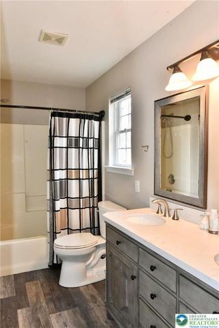 291 Water Lilly Court, Upper Macungie Twp, PA 18104