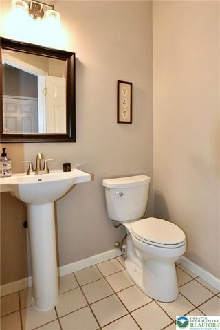 291 Water Lilly Court, Upper Macungie Twp, PA 18104
