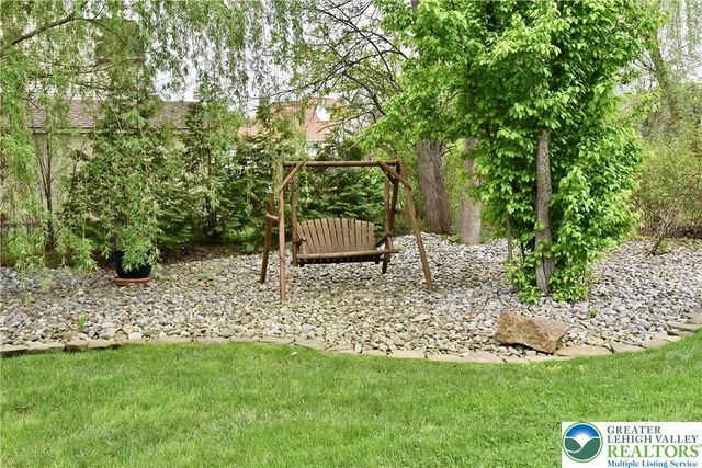 291 Water Lilly Court, Upper Macungie Twp, PA 18104